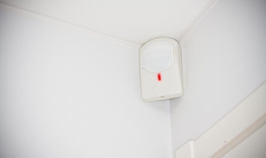 Conoce la diferencia entre el sensor de movimiento y detector de presencia